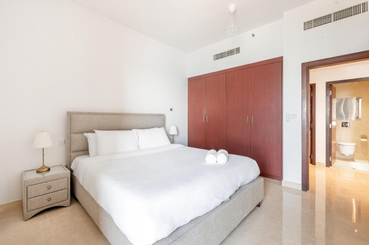 Appartement Deluxe Retreat In Jbr - Million Dollar View - Balcony *