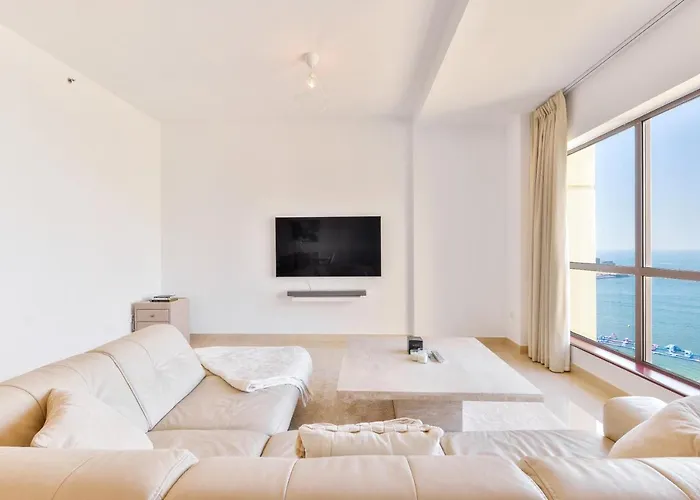Deluxe Retreat In Jbr - Million Dollar View - Balcony
